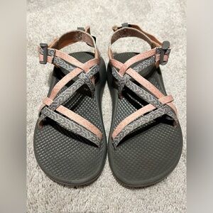 Girls Chacos Size 3